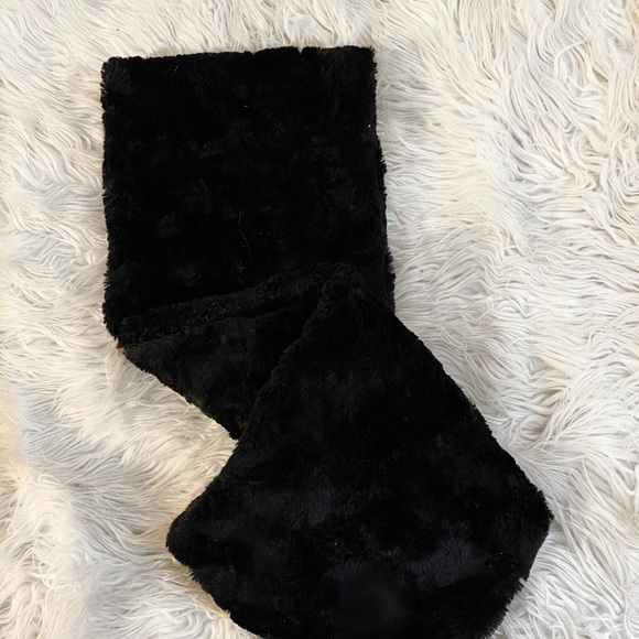 Infinity scarf ๐งฃ - Picture 1 of 2